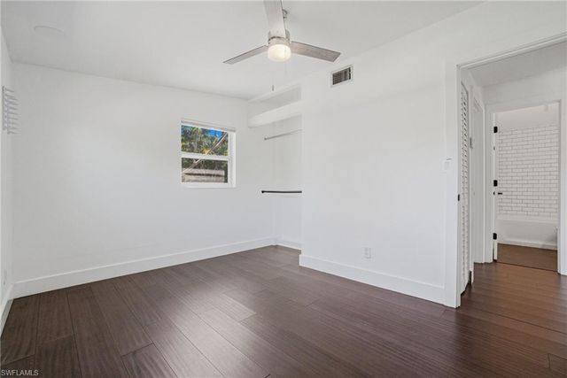 2300 Estey AVE, Naples, FL 34104