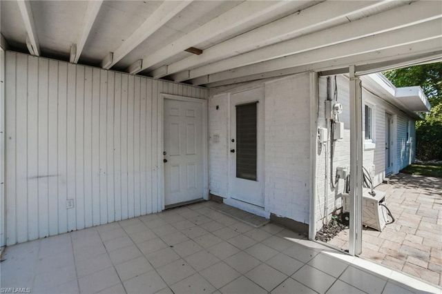 2300 Estey AVE, Naples, FL 34104