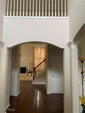 10358 Townley Court, Aurora, OH 44202