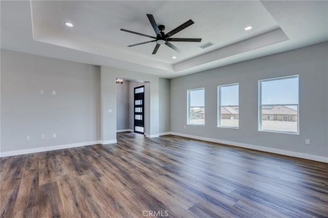 6848 Braceo Street, Oak Hills, CA 92344