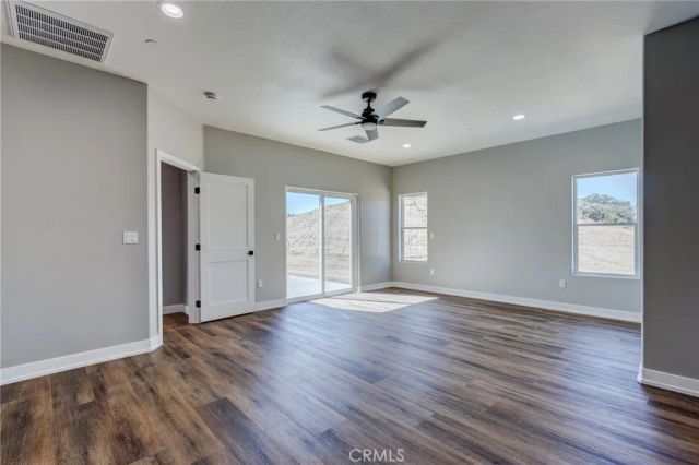 6848 Braceo Street, Oak Hills, CA 92344