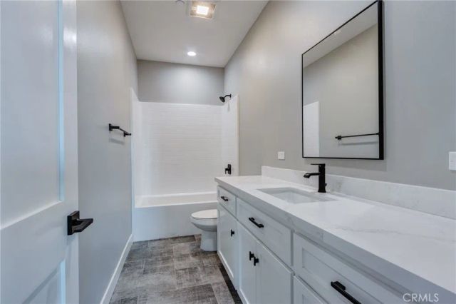 6848 Braceo Street, Oak Hills, CA 92344