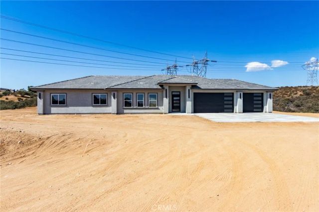 6848 Braceo Street, Oak Hills, CA 92344