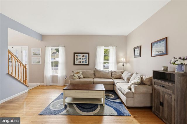 121 BARK RD, Manahawkin, NJ 08050