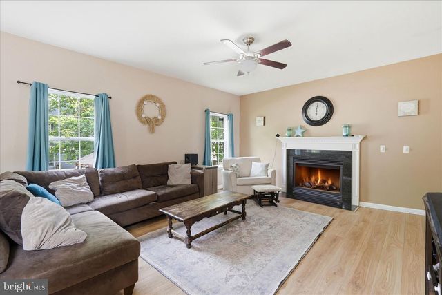 121 BARK RD, Manahawkin, NJ 08050
