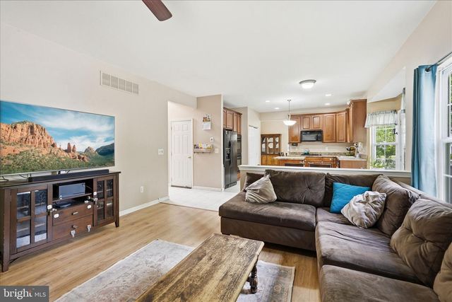 121 BARK RD, Manahawkin, NJ 08050