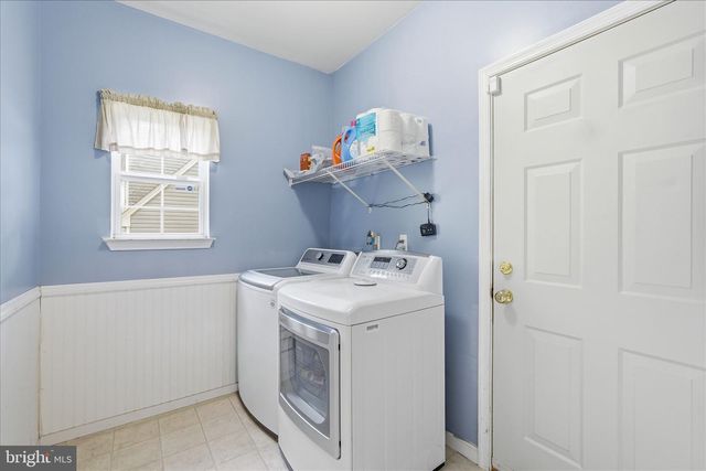 121 BARK RD, Manahawkin, NJ 08050