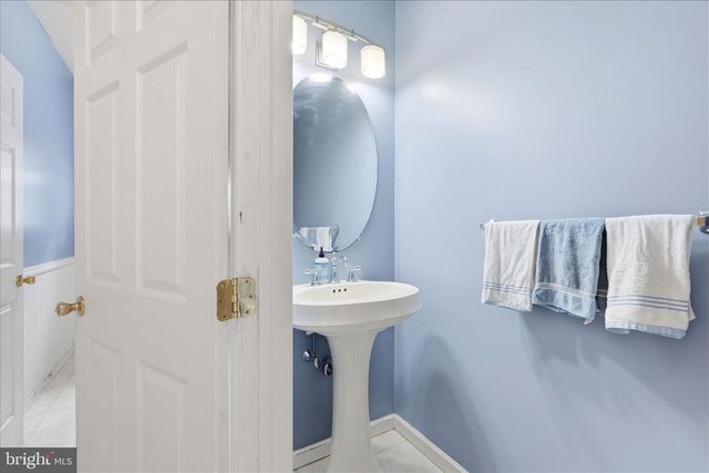 121 BARK RD, Manahawkin, NJ 08050