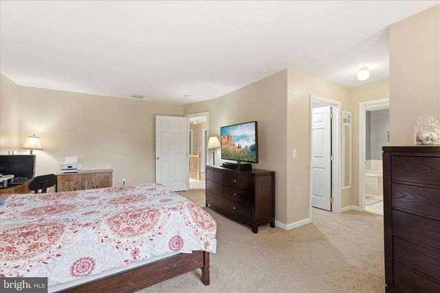 121 BARK RD, Manahawkin, NJ 08050