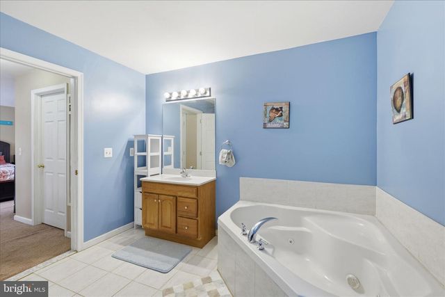 121 BARK RD, Manahawkin, NJ 08050