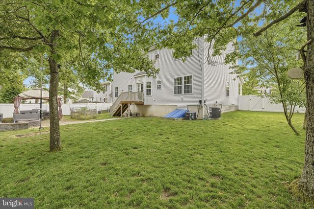 121 BARK RD, Manahawkin, NJ 08050