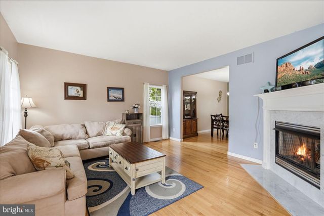 121 BARK RD, Manahawkin, NJ 08050
