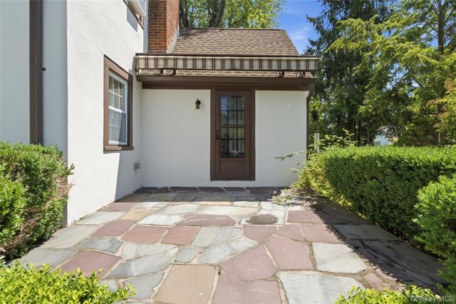9 Leith Place, White Plains, NY 10605
