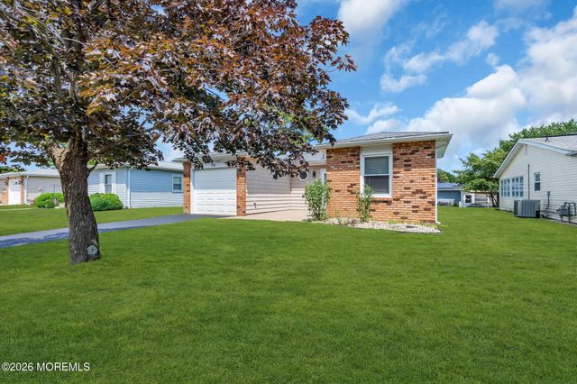 26 Kent Drive, Brick, NJ 08723