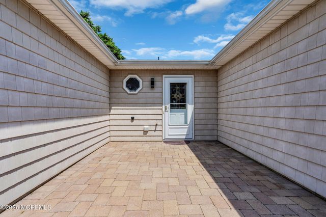 26 Kent Drive, Brick, NJ 08723
