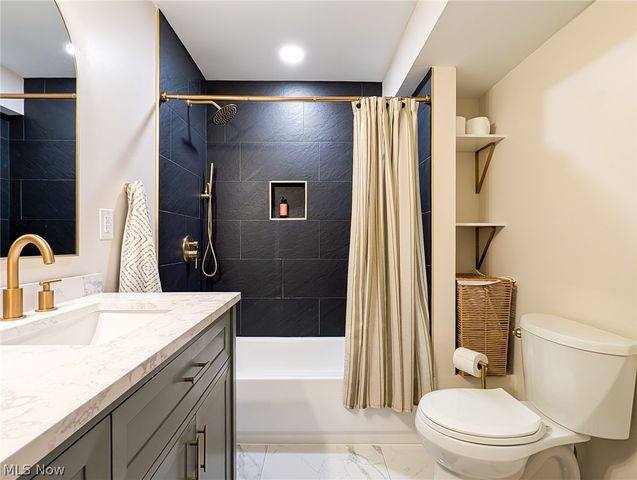 9411 Barr Road, Brecksville, OH 44141