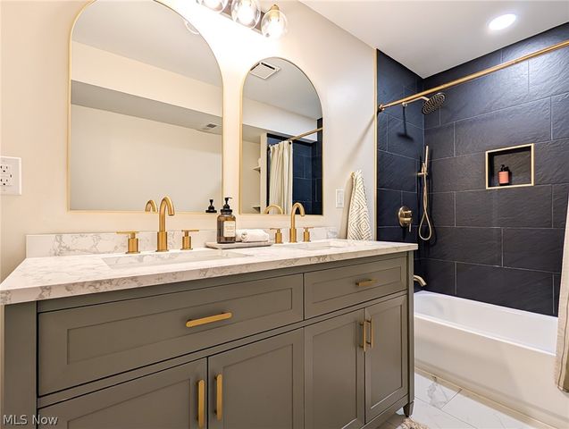 9411 Barr Road, Brecksville, OH 44141