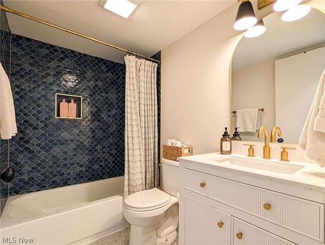9411 Barr Road, Brecksville, OH 44141