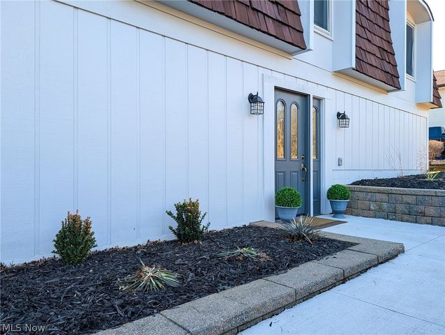 9411 Barr Road, Brecksville, OH 44141