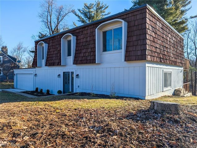 9411 Barr Road, Brecksville, OH 44141
