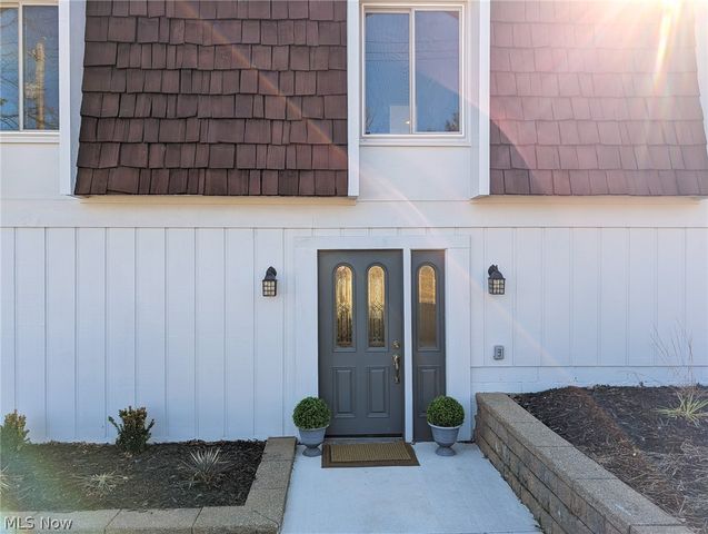 9411 Barr Road, Brecksville, OH 44141