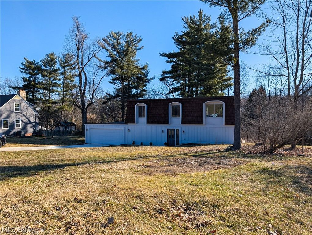 9411 Barr Road, Brecksville, OH 44141