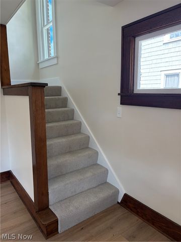 1716 7th Street, Cuyahoga Falls, OH 44221