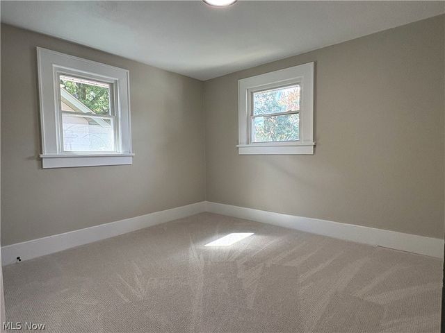 1716 7th Street, Cuyahoga Falls, OH 44221