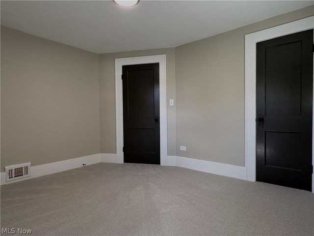 1716 7th Street, Cuyahoga Falls, OH 44221