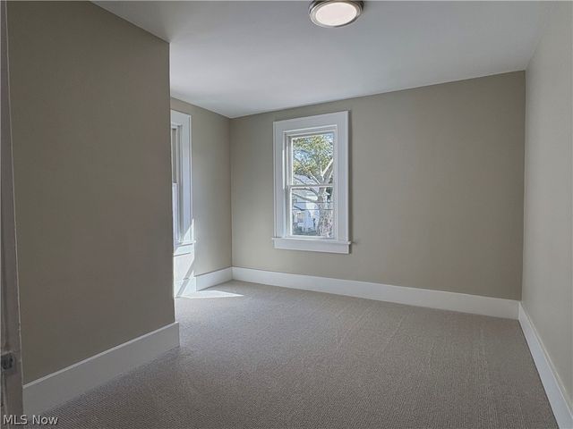 1716 7th Street, Cuyahoga Falls, OH 44221