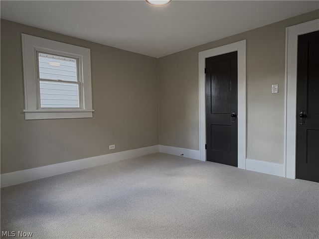 1716 7th Street, Cuyahoga Falls, OH 44221