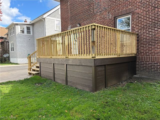 1716 7th Street, Cuyahoga Falls, OH 44221