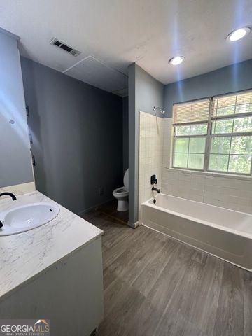 214 Sherwood Loop, Mcdonough, GA 30253