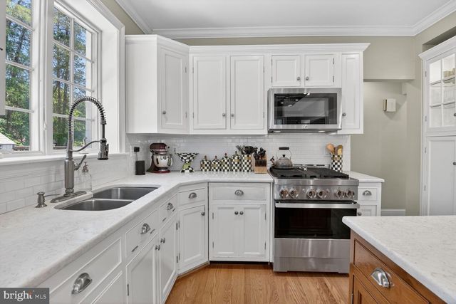 5909 MADAWASKA RD, Bethesda, MD 20816