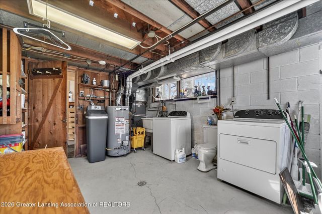 1121 Jenne Street, Grand Ledge, MI 48837