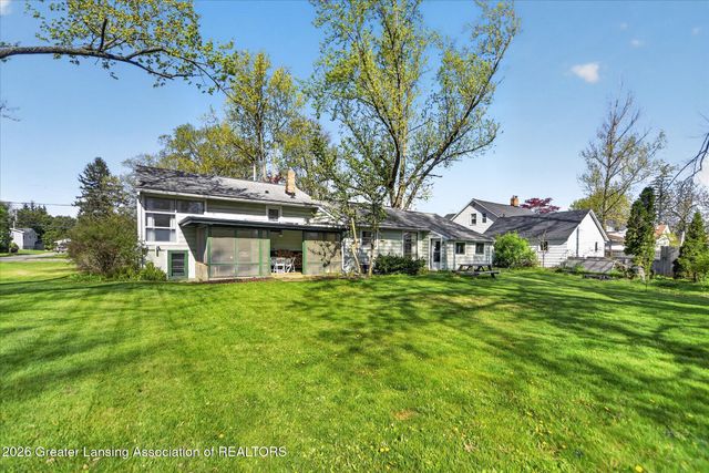 1121 Jenne Street, Grand Ledge, MI 48837