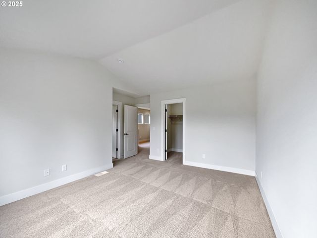 13707 Sw 172ND Ave, Tigard, OR 97140