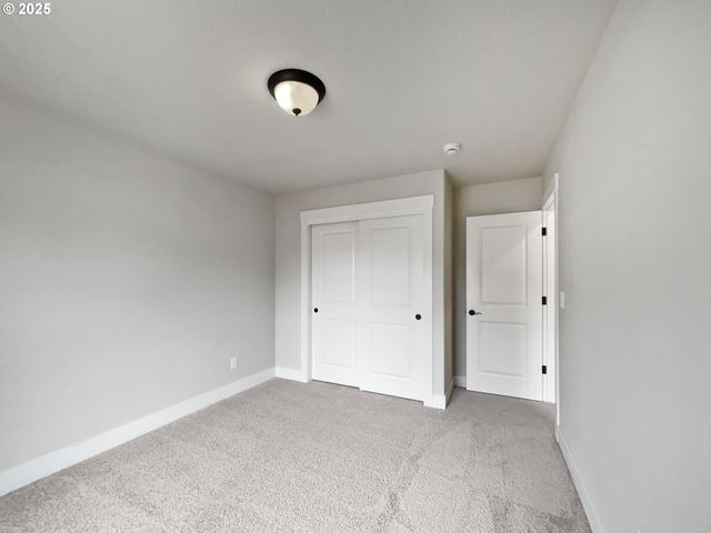 13707 Sw 172ND Ave, Tigard, OR 97140