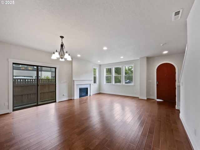 13707 Sw 172ND Ave, Tigard, OR 97140