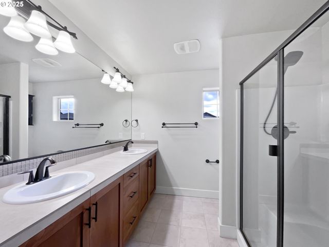13707 Sw 172ND Ave, Tigard, OR 97140