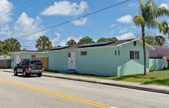 1002 S K Street, Lake Worth, FL 33460