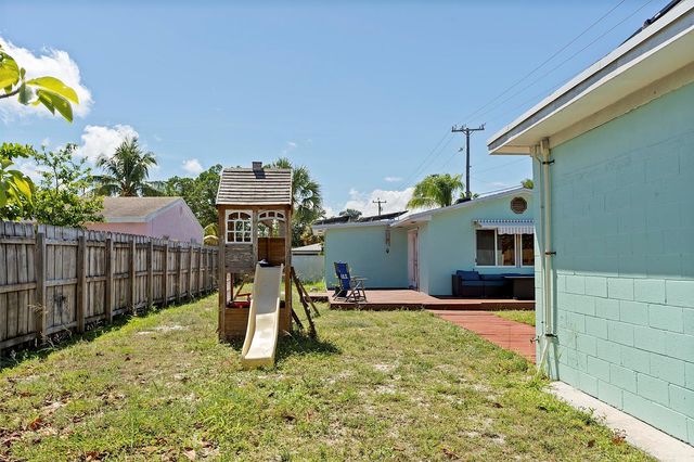 1002 S K Street, Lake Worth, FL 33460