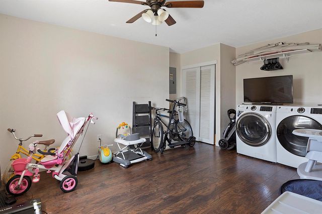 1002 S K Street, Lake Worth, FL 33460