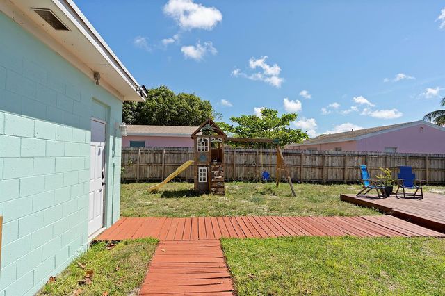 1002 S K Street, Lake Worth, FL 33460