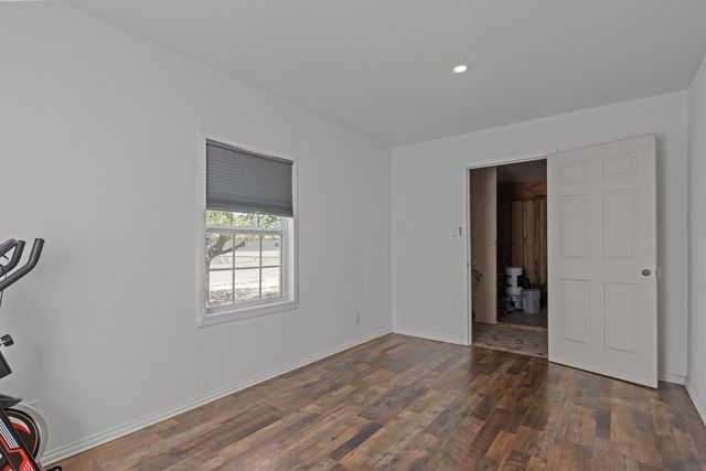 116 N Goldsmith St, Goldsmith, TX 79741