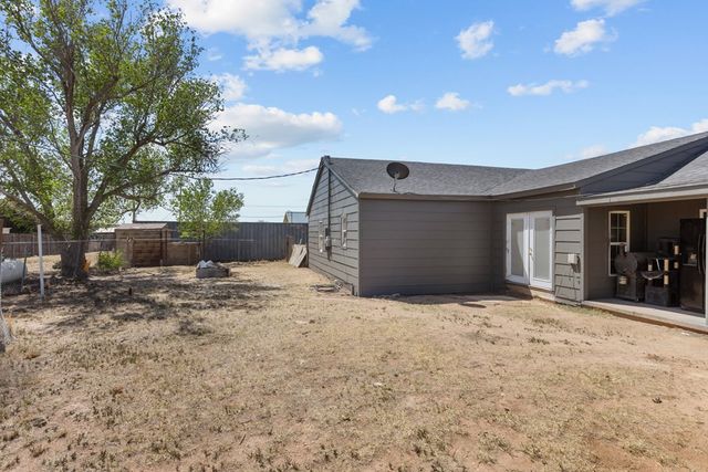 116 N Goldsmith St, Goldsmith, TX 79741