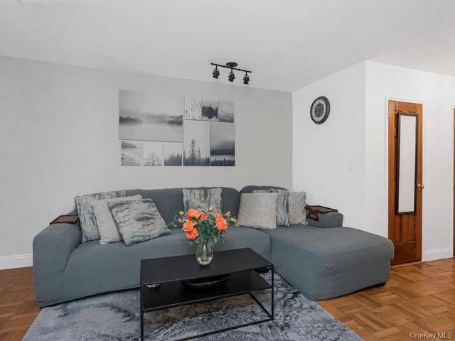 110 Dehaven Drive 120, Yonkers, NY 10703