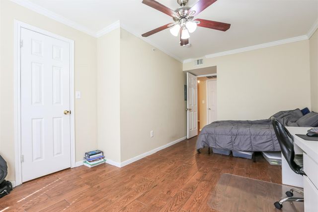 501 W 26th ST 312, Austin, TX 78705