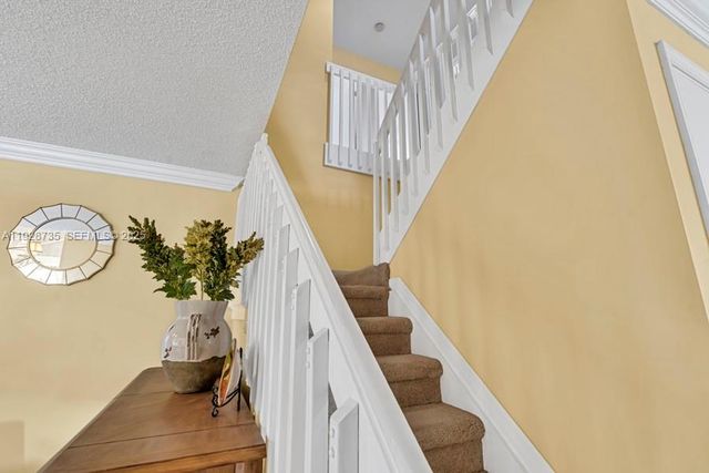 371 SW 190th Ave, Pembroke Pines, FL 33029