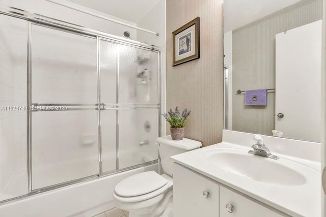 371 SW 190th Ave, Pembroke Pines, FL 33029